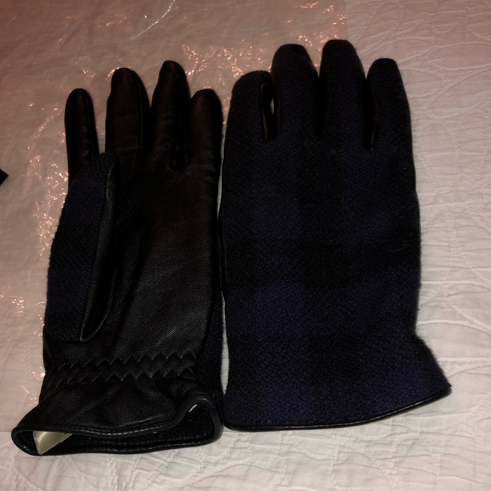 Burberry-Woven Check Glove Navy Plaid
